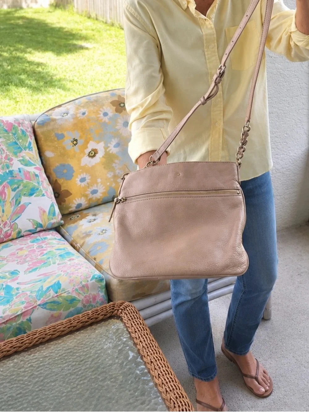Kate Spade Beige Pebbled Leather Cobble Hill Ellen Crossbody Bag Shoulder Purse